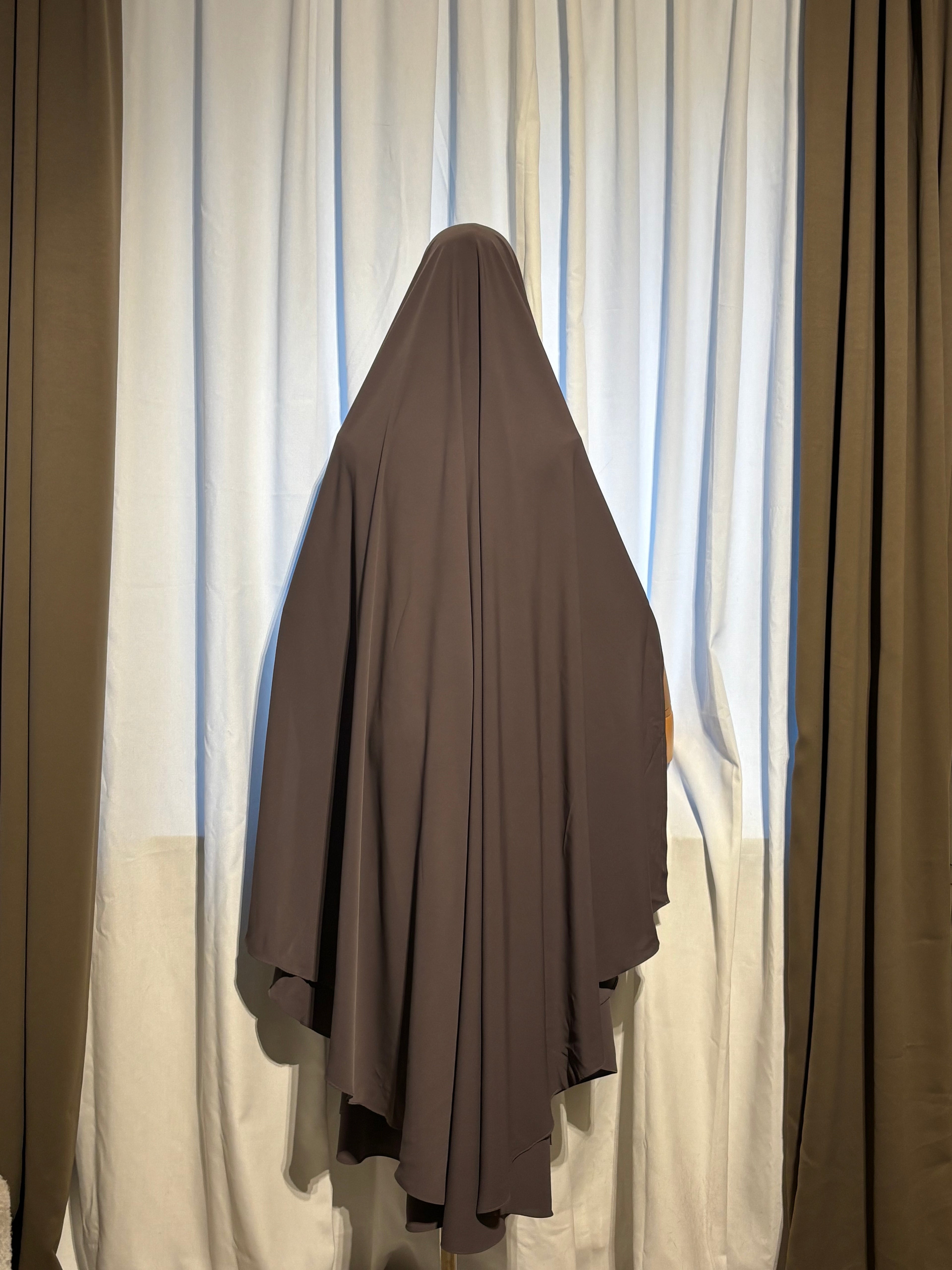 Brun med lila underton Slit-Khimar