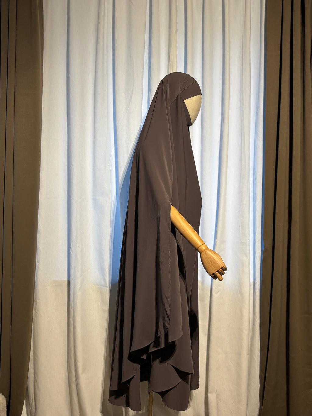 Brun med lila underton Slit-Khimar