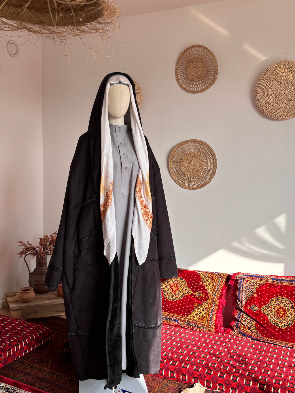 Farwa bisht- Black