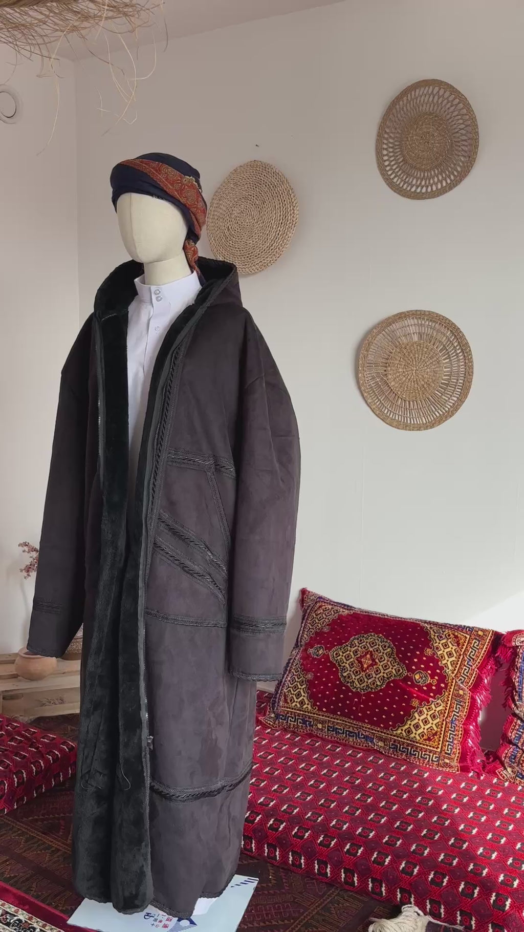 Farwa bisht- Black